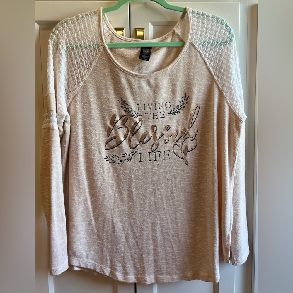 Women’s Wild Kiss Tan Pull over.  “Living The Blessed Life”. On the front.  XL